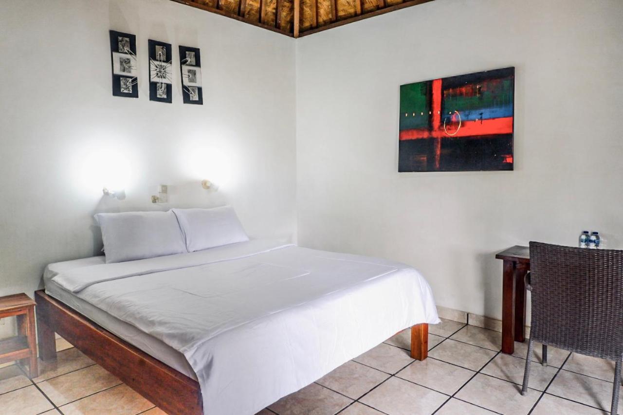 Ocean Sun Homestay Tulamben Eksteriør billede